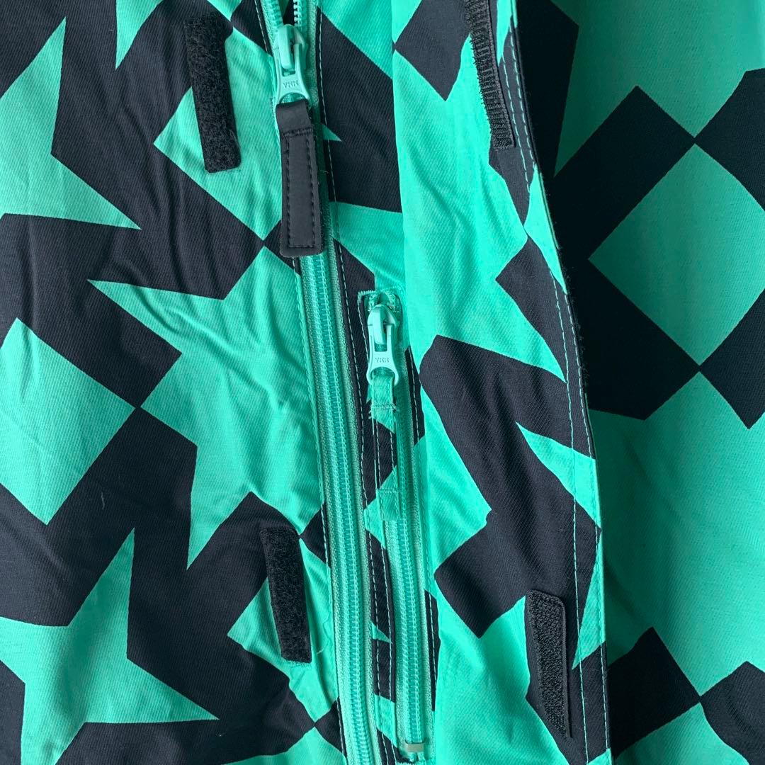 ニキータスキーウェア　M