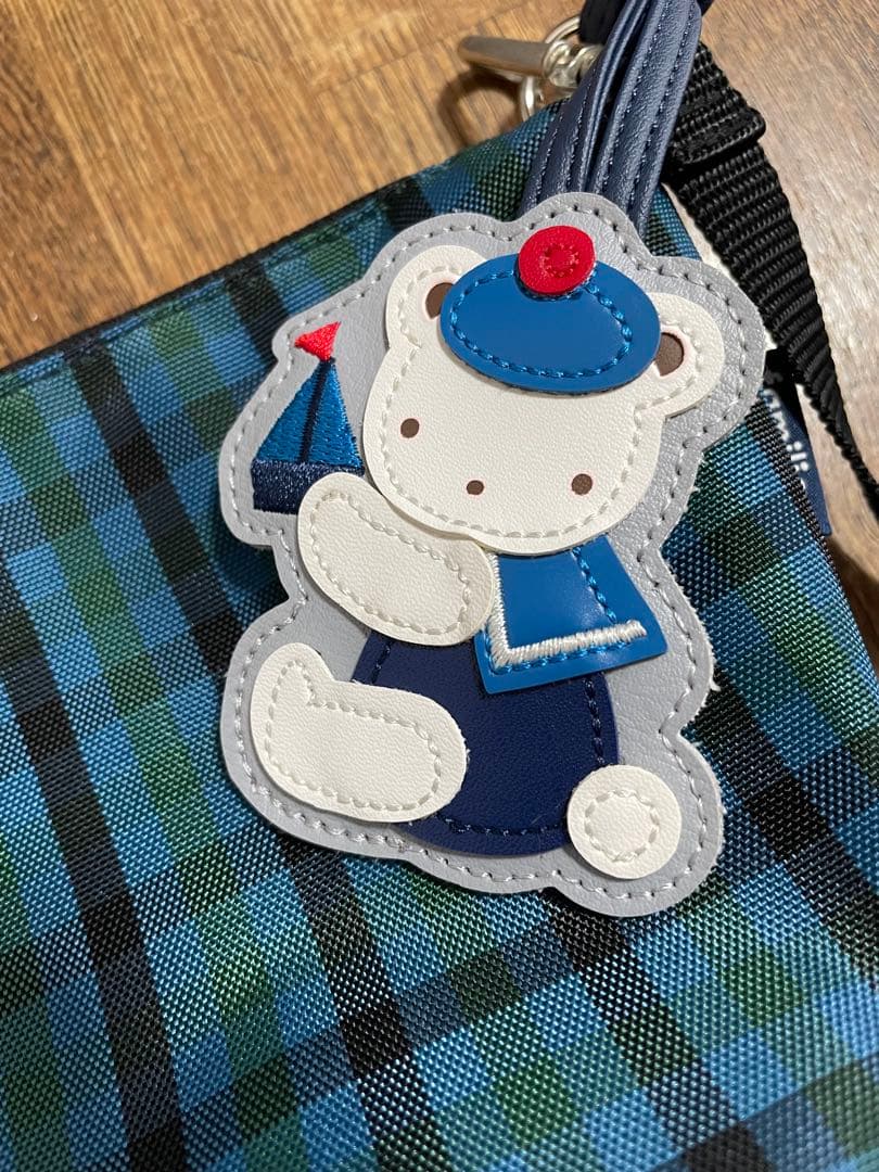 ファミリア　ポシェット