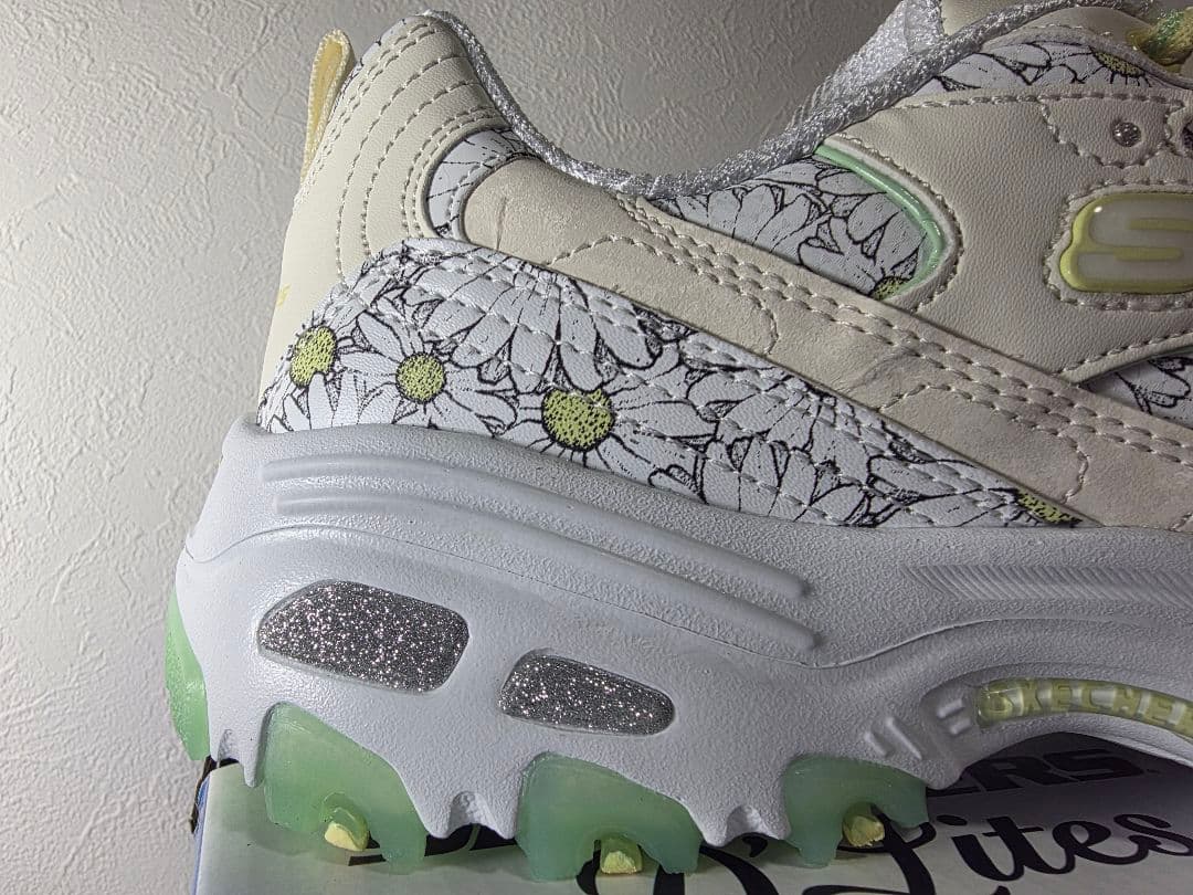 【日本未発売】SKECHERS デイジー 花柄 厚底スニーカー 春 レア