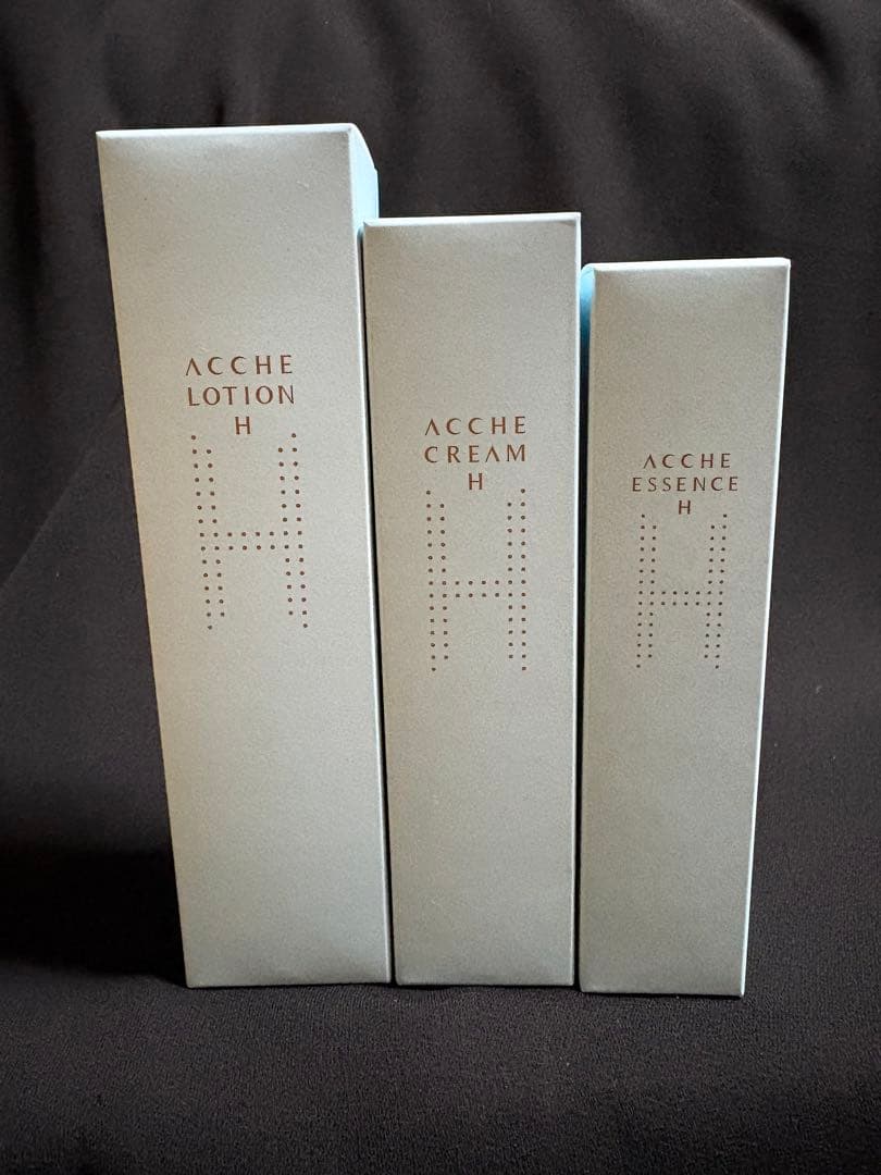 【新品未開封】アッチェ スキンケア3点セット（ローション・エッセンス・クリーム）