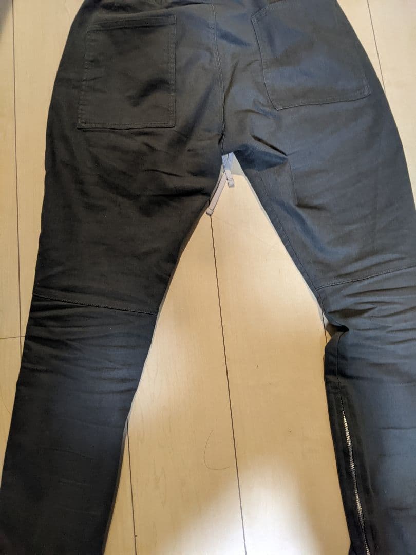 ダンケシェーンパンツL