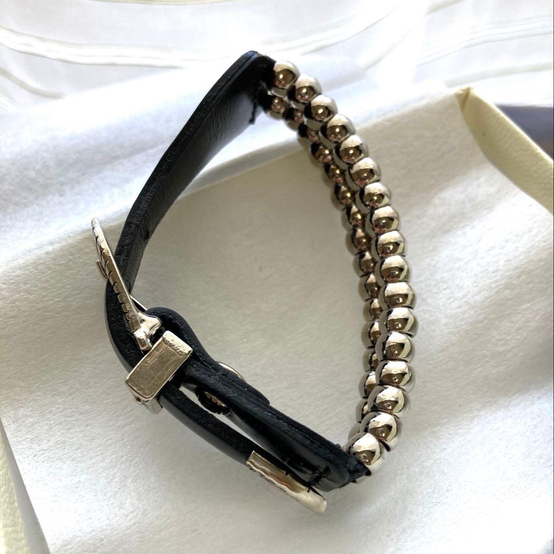 TOGA PULLA トーガ プルラ　メタルバングル　黒　レザー　異素材コンビ