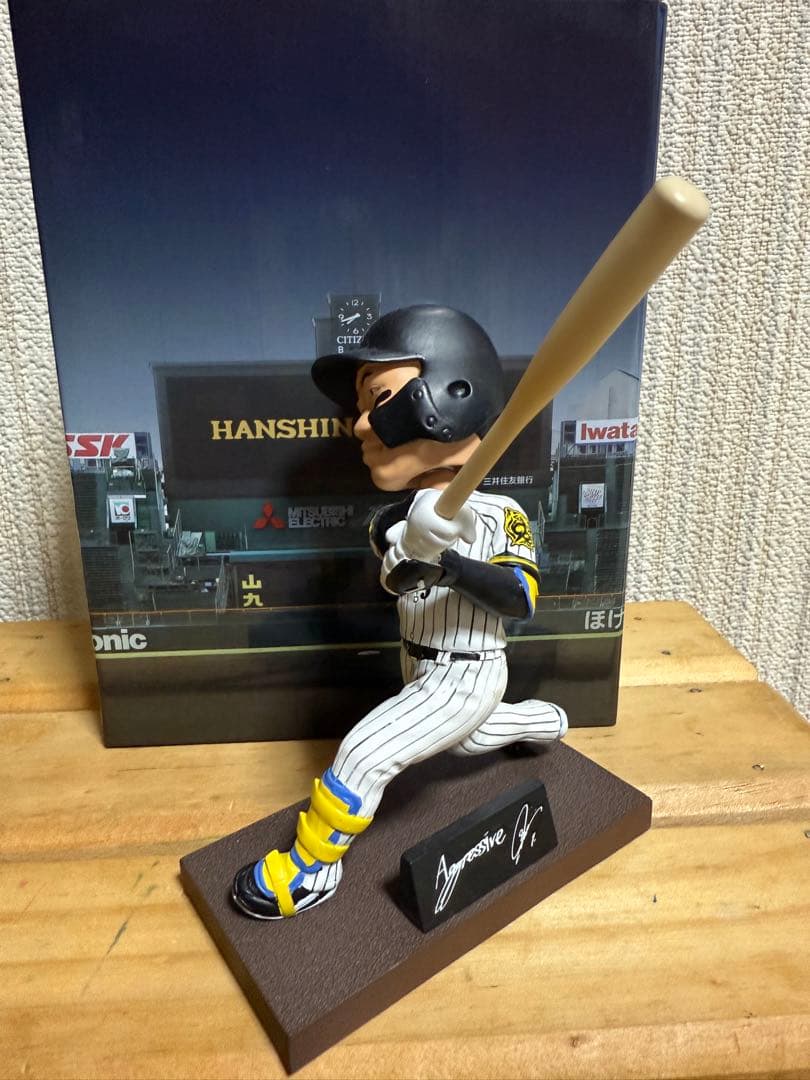 阪神タイガース ボブルヘッド人形　#1森下　フィギュア バッティングポーズ
