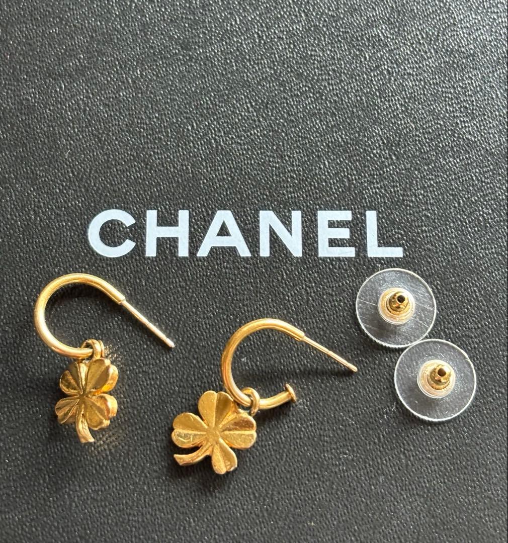 カシス【ラッキーアイテム】CHANEL ヴィンテージシャネル クローバー