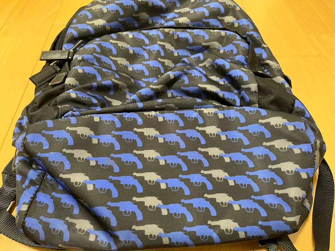 PRADA ピストルプリント リュックサック