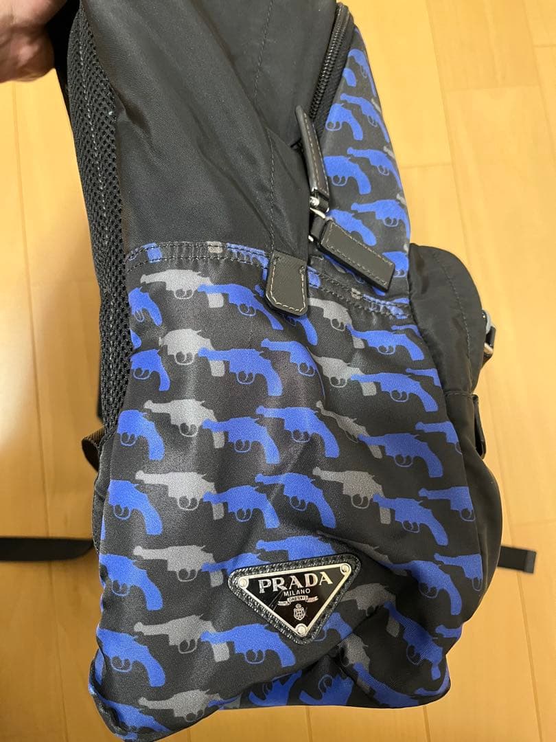 PRADA ピストルプリント リュックサック