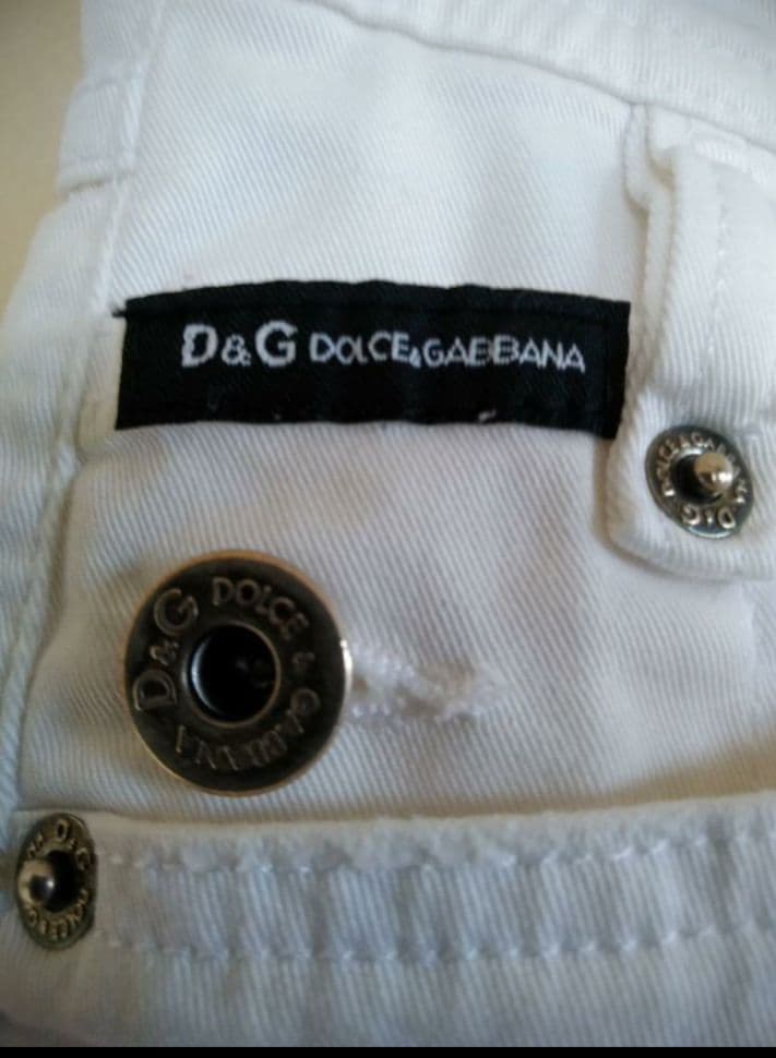 DOLCE ＆ GABBANA ホワイトハーフパンツ