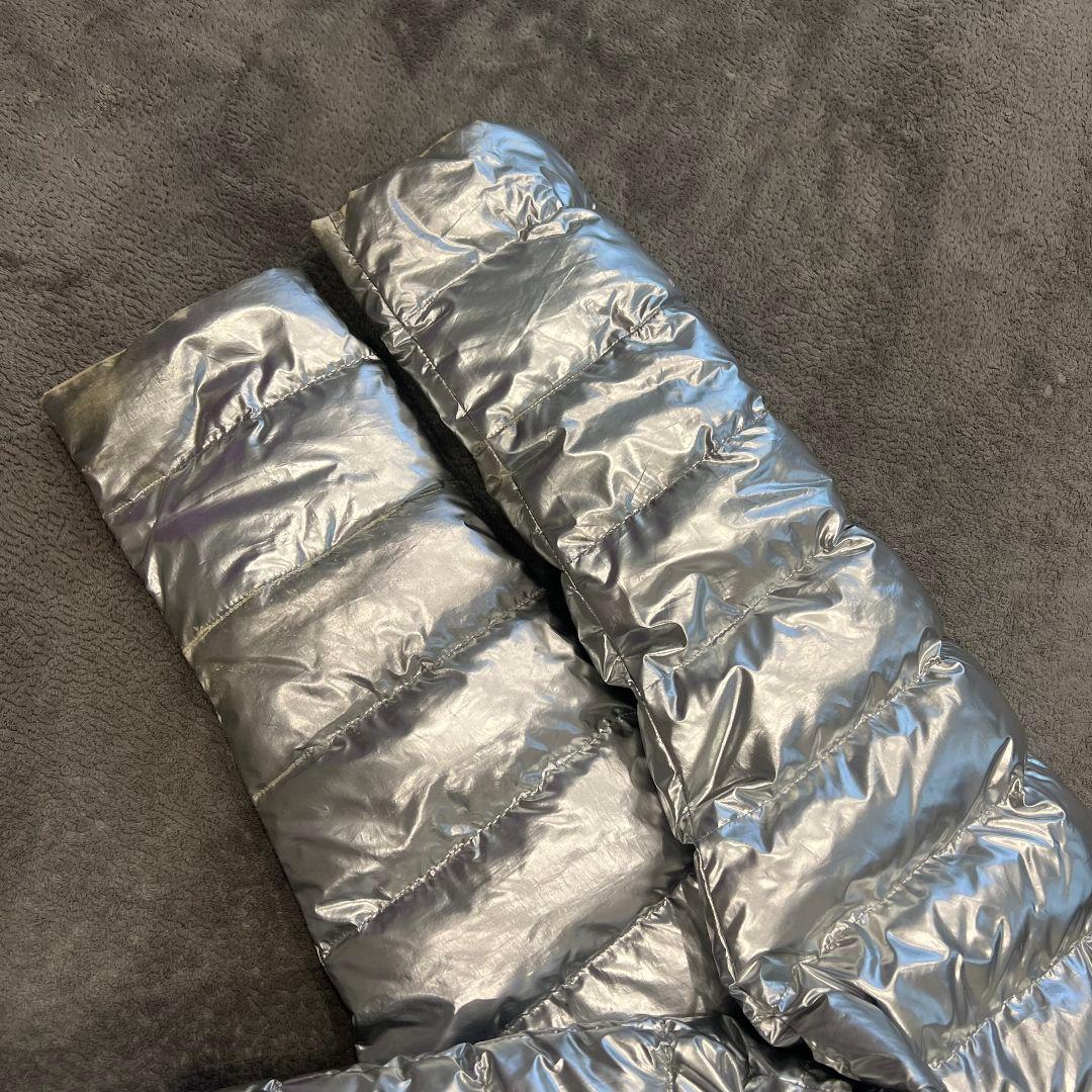 PEARLY GATES パーリーゲイツ　シルバー　銀色　ダウンジャケット　ロゴ