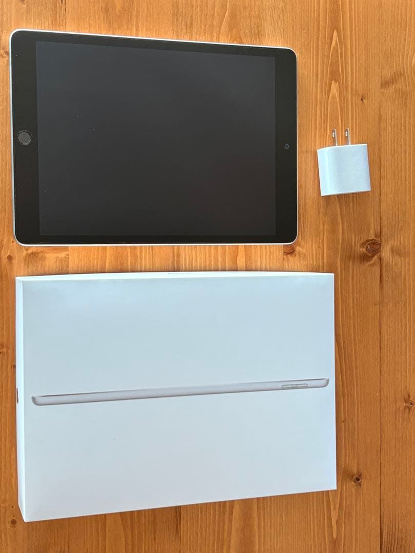 Apple iPad （第9世代/Wi-Fi）シルバー 本体