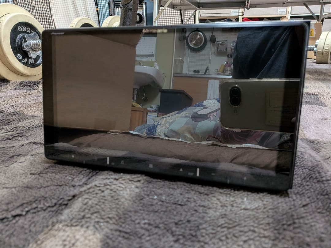 Pioneer　カーナビ　AVIC-RQ720 9インチ 楽ナビ カロッツェリア