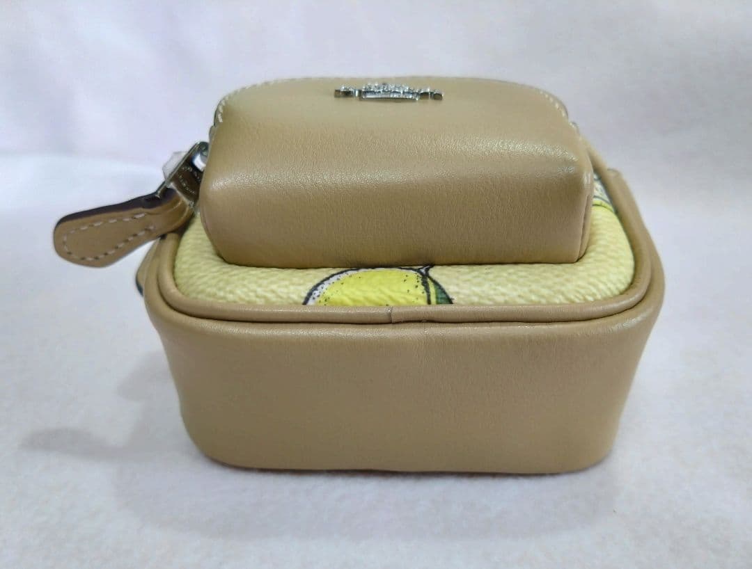 新品 コーチ リュックサック モチーフ レモン柄 キーケース ミニポーチ小物入
