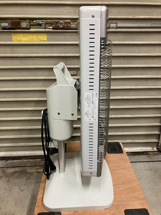 【美品】CORONA 遠赤外線電気ストーブ AH-12RA