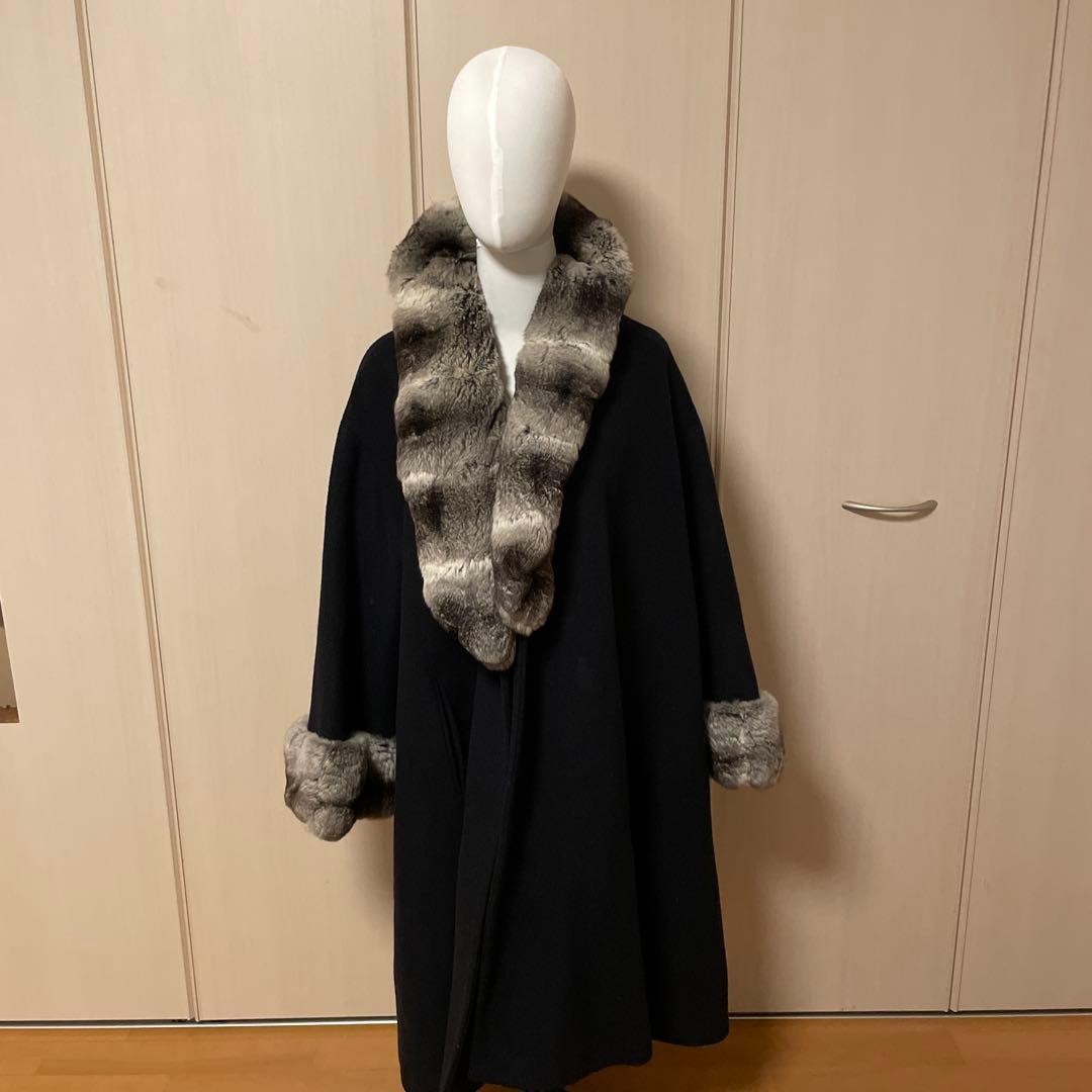 ブラックファー襟ロングコート
