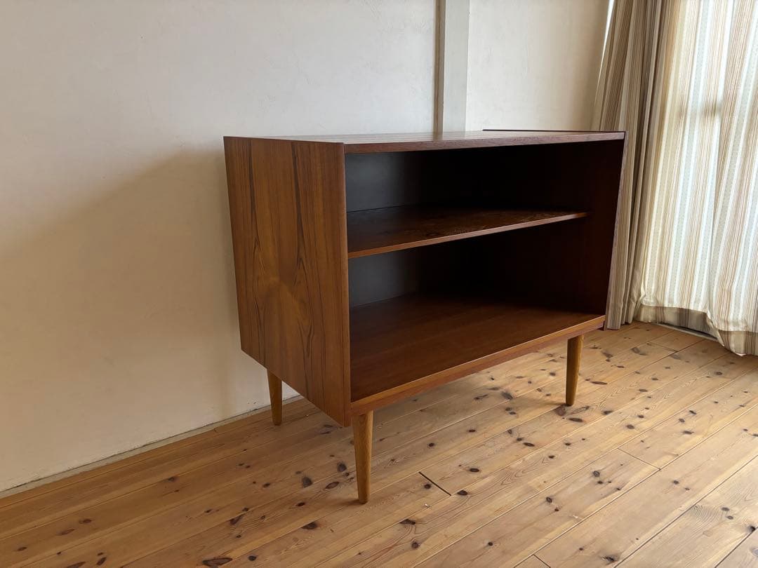 北欧ヴィンテージ　デンマーク　シェルフサイドボード