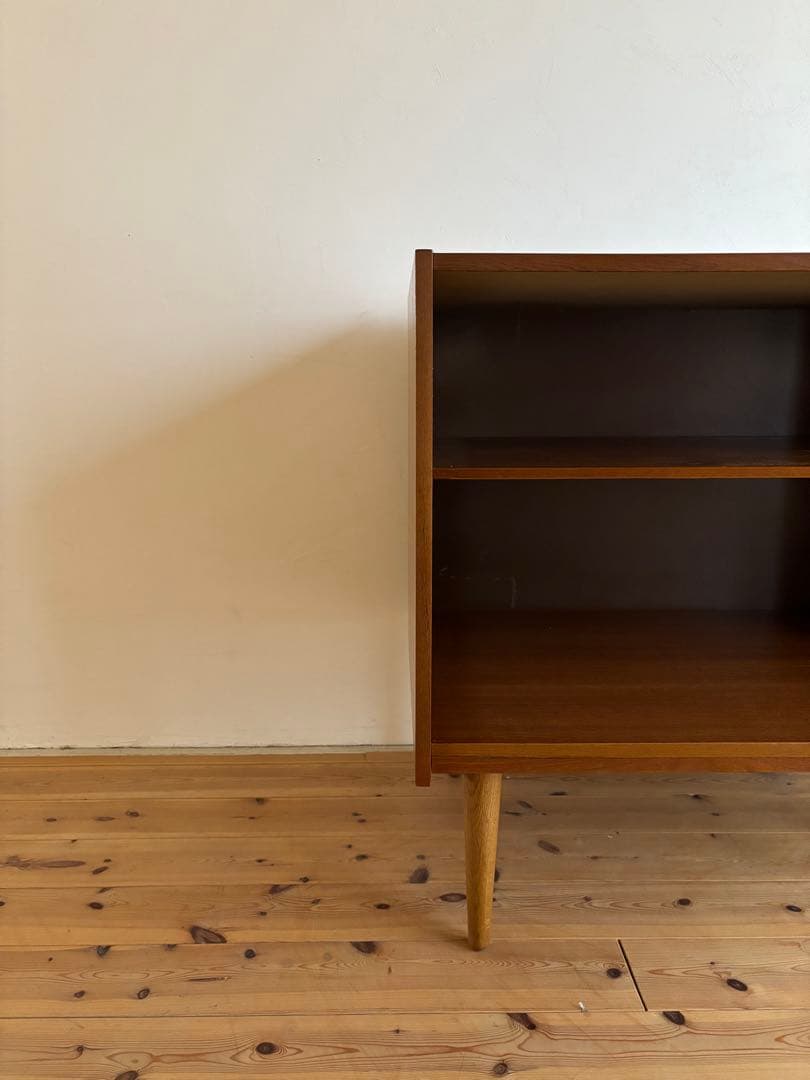 北欧ヴィンテージ　デンマーク　シェルフサイドボード