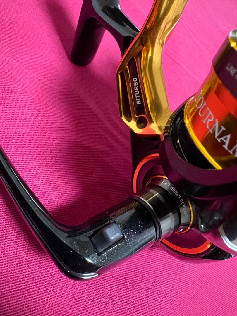 ダイワ トーナメント ISO 2500XH-LBD レバーブレーキ