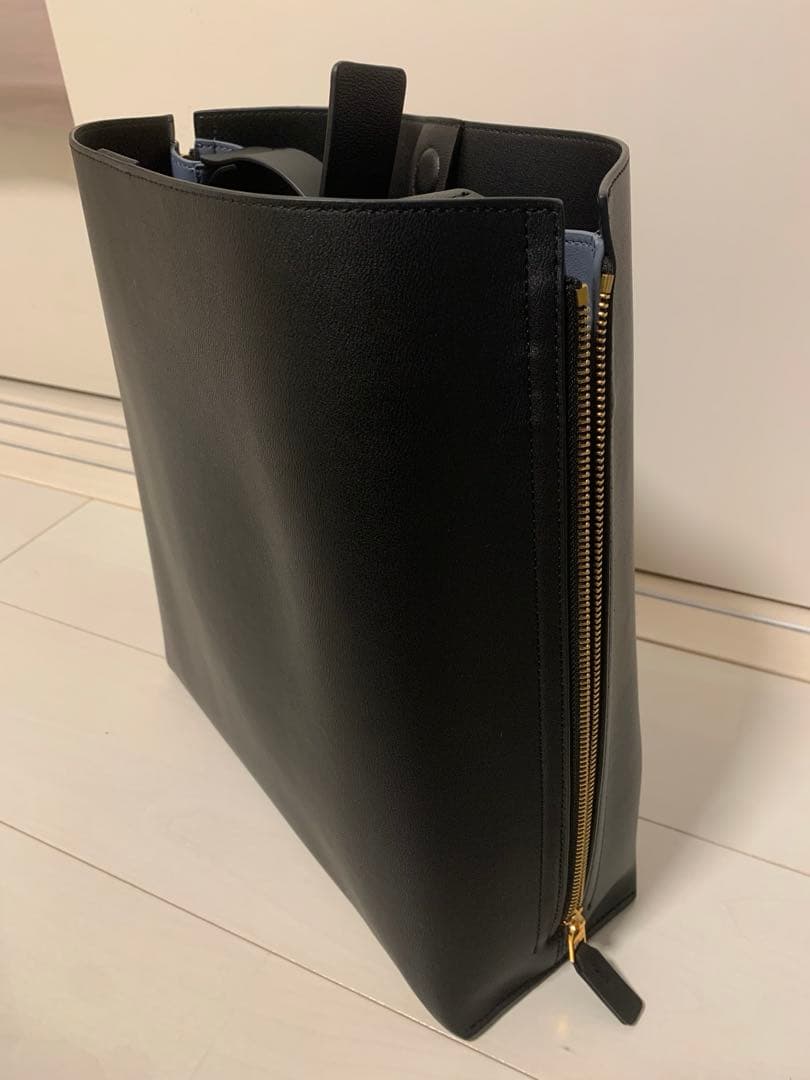 新品未使用【A4対応】【E'POR】Y BAG Shoulder Large黒