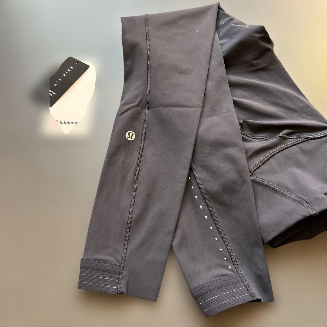 Lululemon ダークグレー レギンス ポケット付き　ヨガウエア