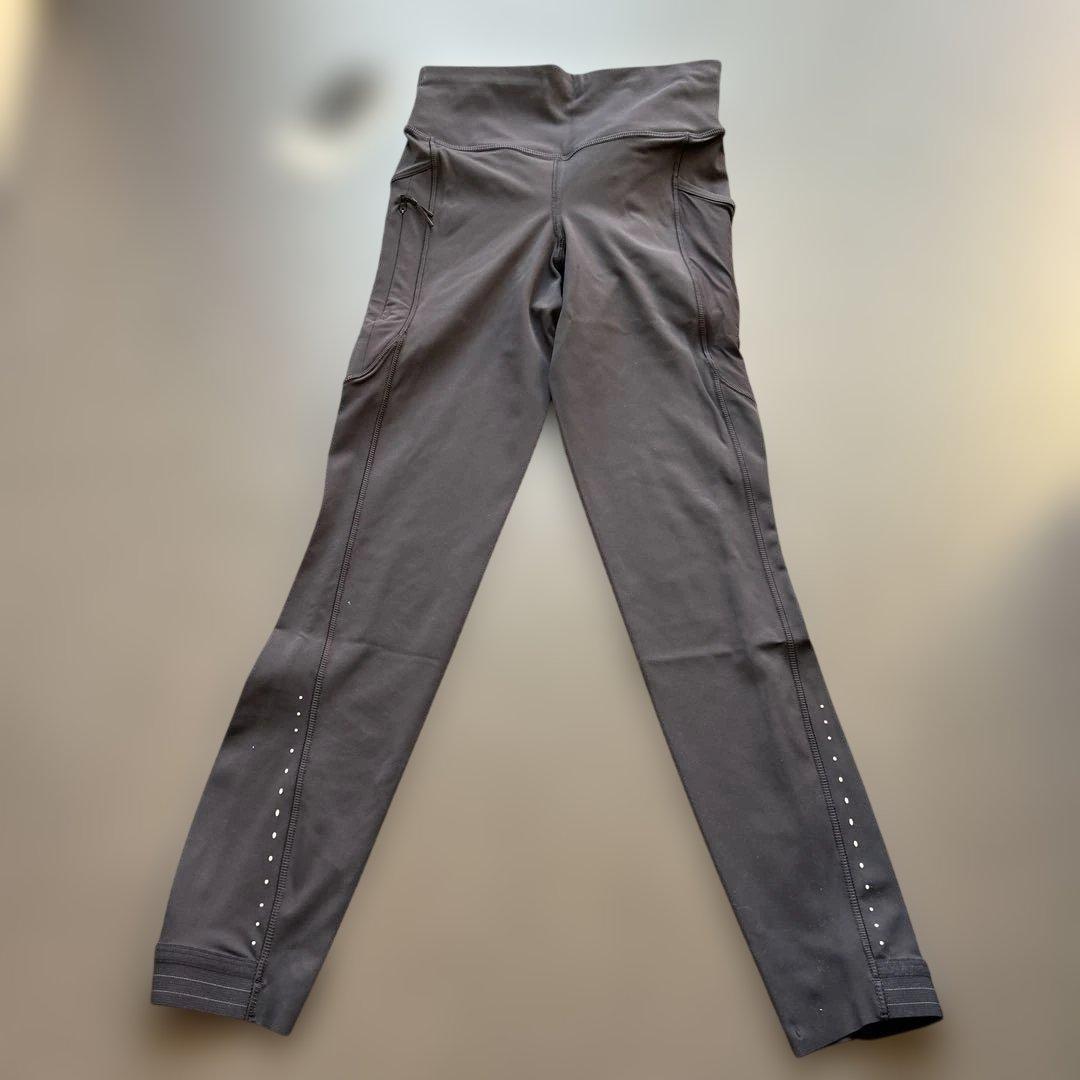 Lululemon ダークグレー レギンス ポケット付き　ヨガウエア