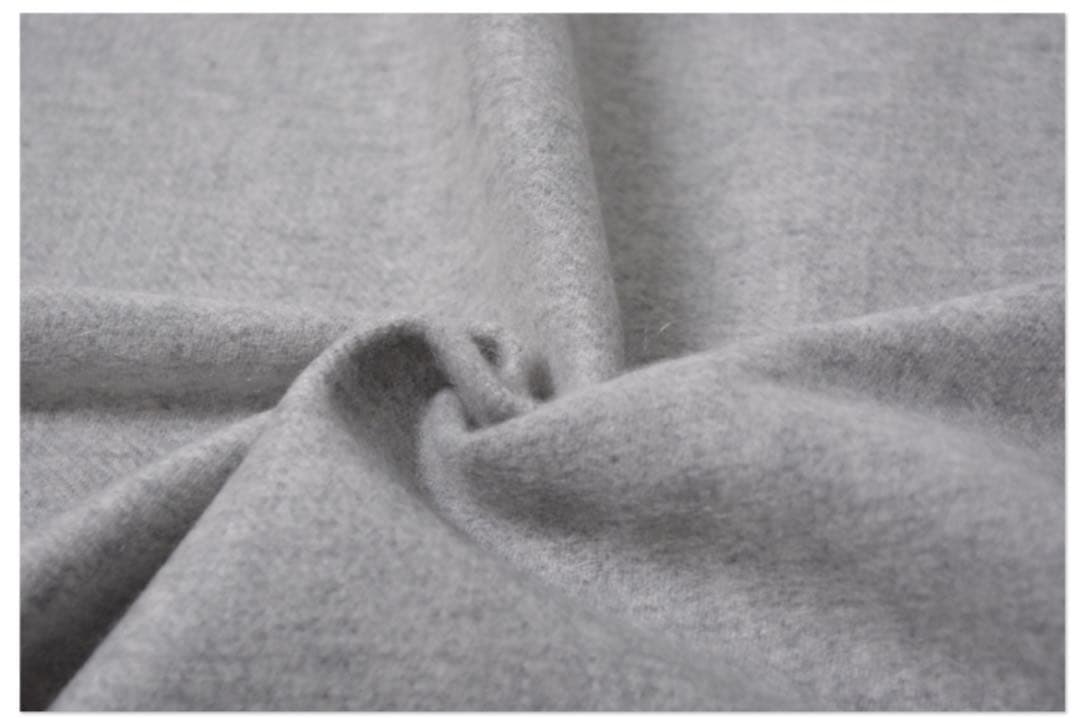 ジョンストンズ　カシミヤ　大判ストール　ライトグレー