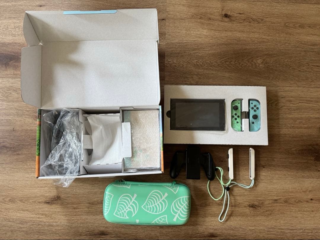 [美品] Nintendo Switch あつまれどうぶつの森仕様