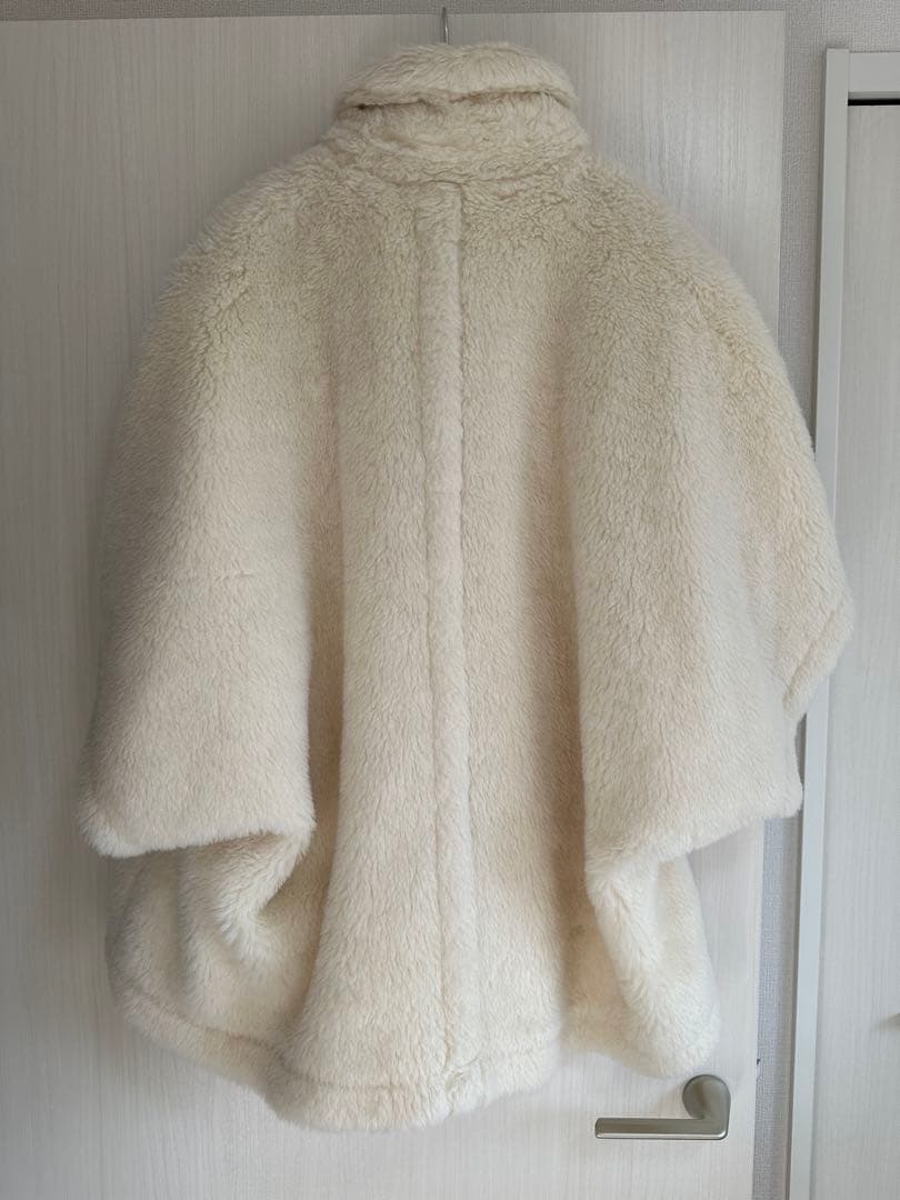 MaxMara テディベア　ケープ　コート　ポンチョ　ホワイト　マックスマーラ