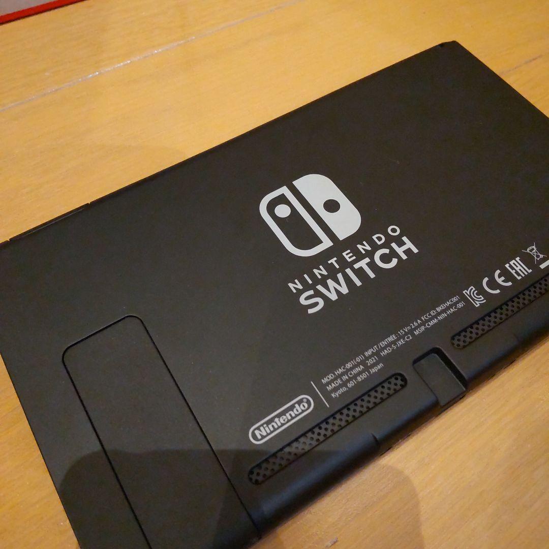 Nintendo Switch 本体（ジョイコン無し）　充電コード　ドック
