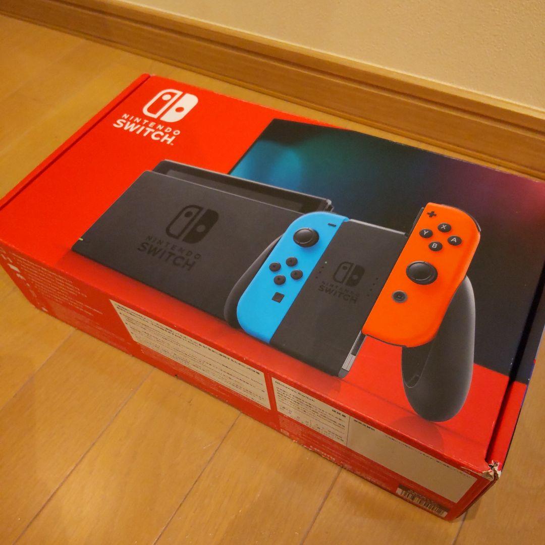 Nintendo Switch 本体（ジョイコン無し）　充電コード　ドック