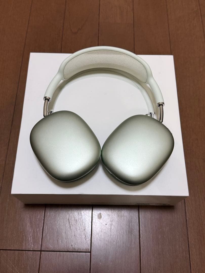 AirPods Max - グリーン　Lightningケーブル