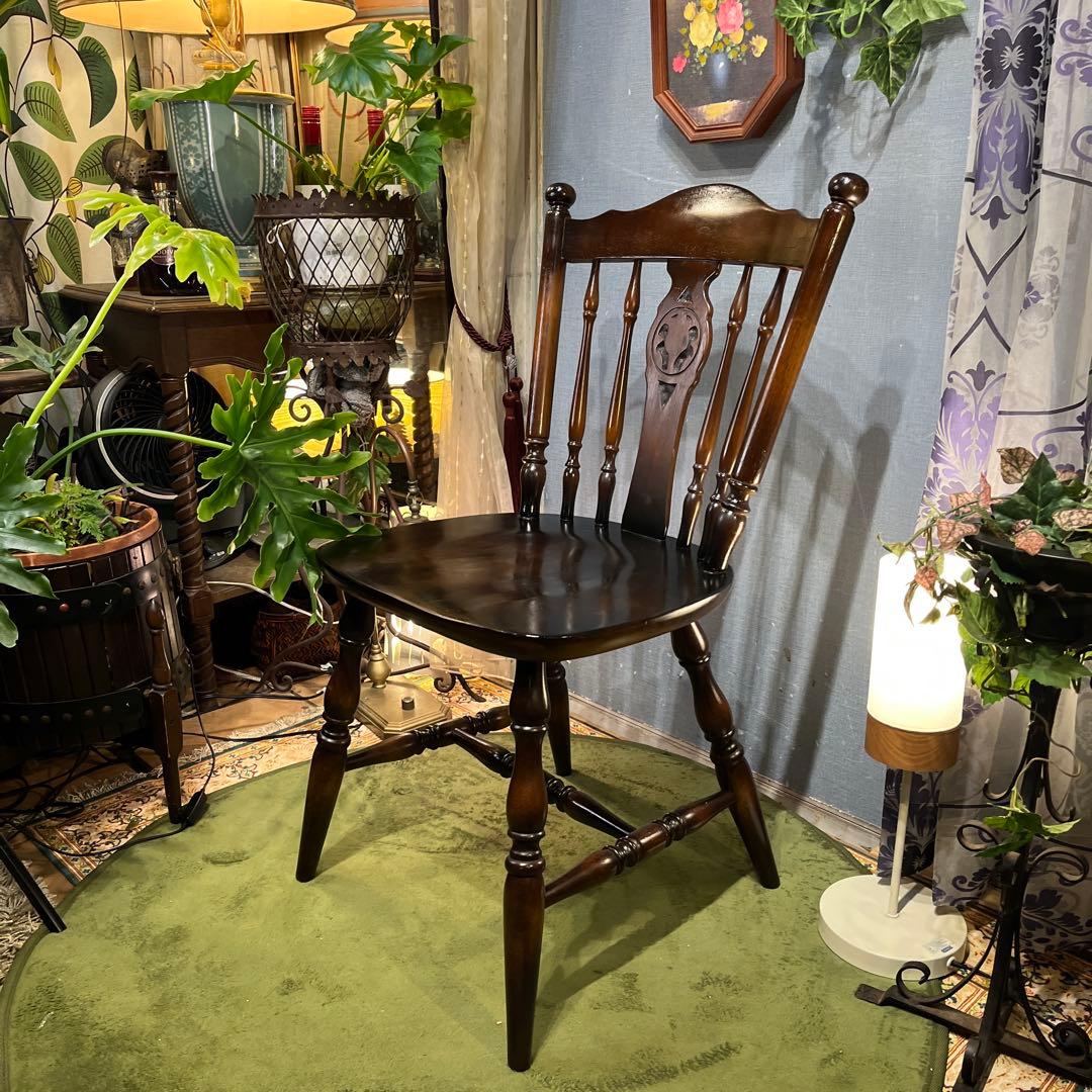 L１　キツツキマーク ヴィンテージ ウインザーチェア