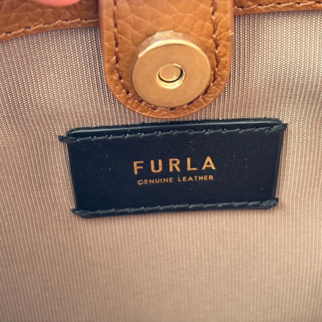 極美品 フルラ ダナエ 2way レザー ショルダーバッグ 上品コーデ ブラウン