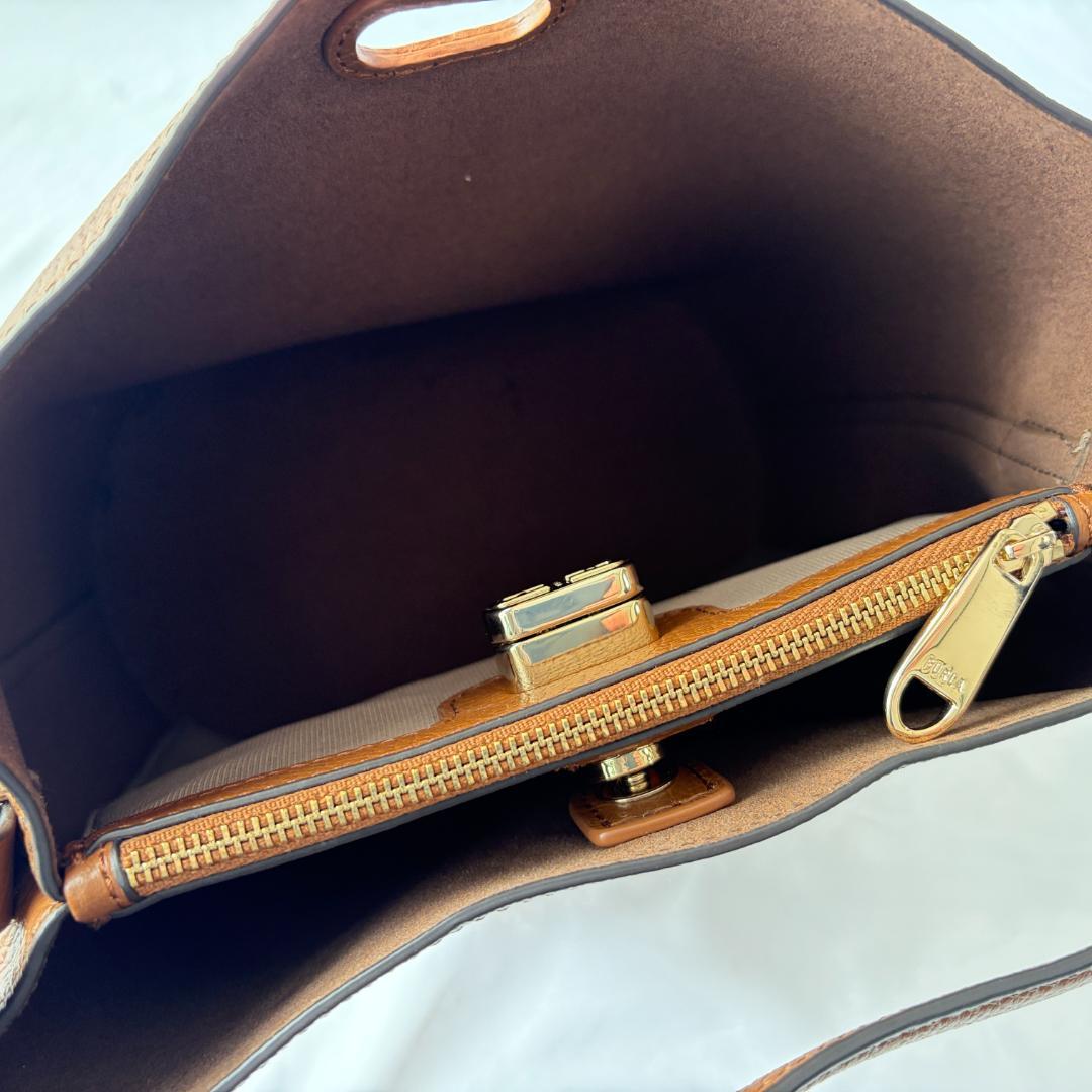 極美品 フルラ ダナエ 2way レザー ショルダーバッグ 上品コーデ ブラウン