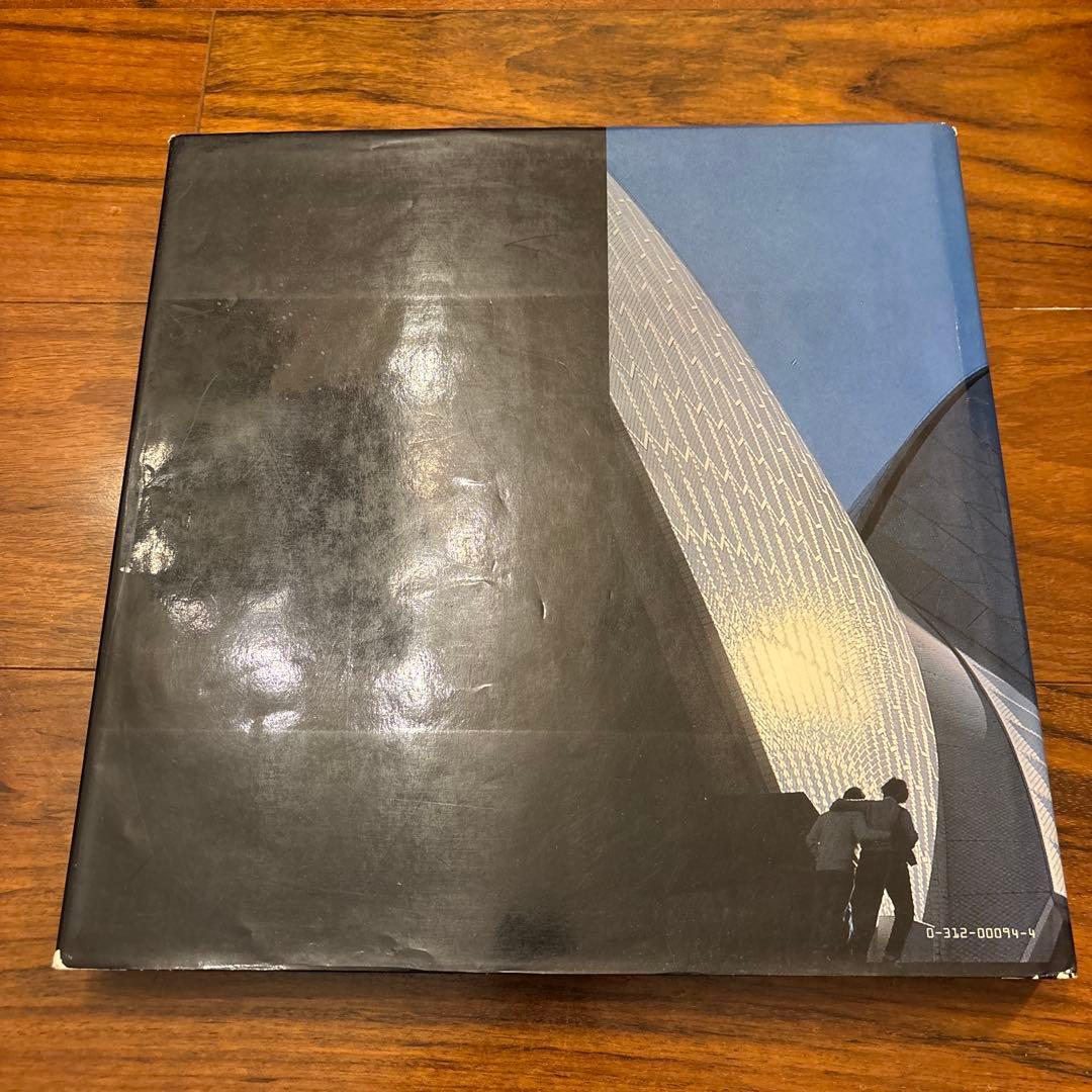 Ove Arup & Partners ハードカバー本