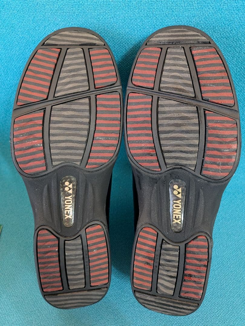 未使用 ヨネックス パワークッション SHWM30HS 26cm 黒