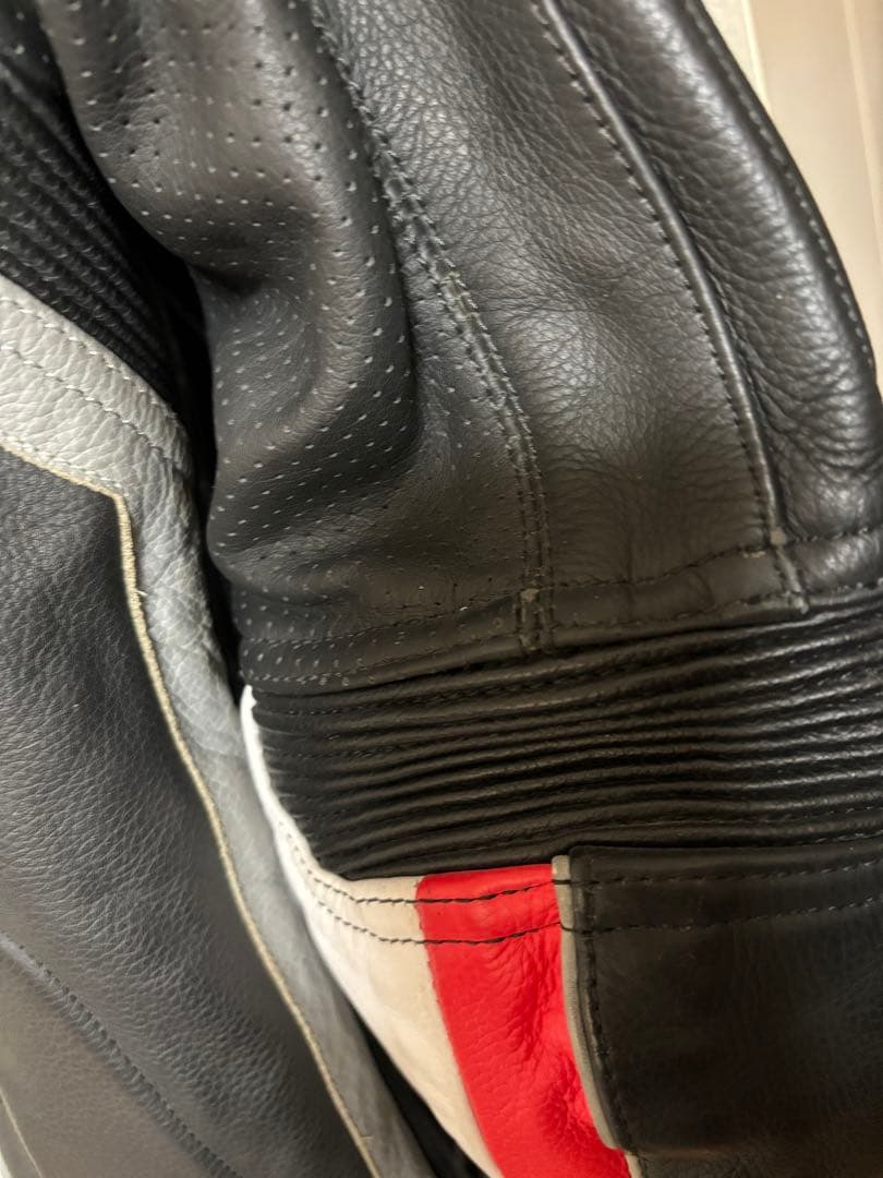 BERIK ベリック　Lサイズ　レザージャケット 黒/赤/白