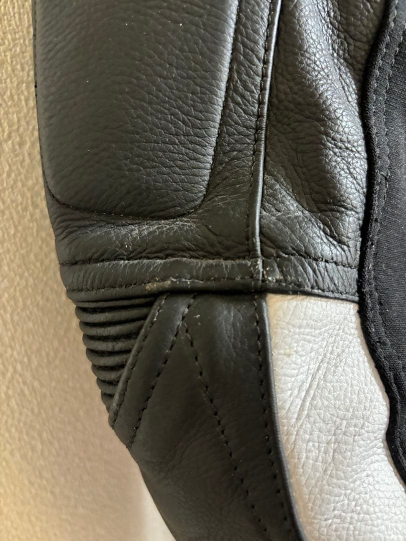 BERIK ベリック　Lサイズ　レザージャケット 黒/赤/白