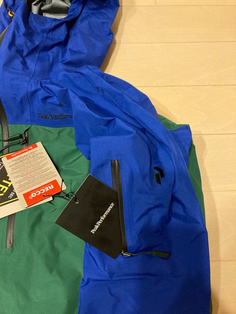 寒波対策SALE!! Peak performance ウェアセット