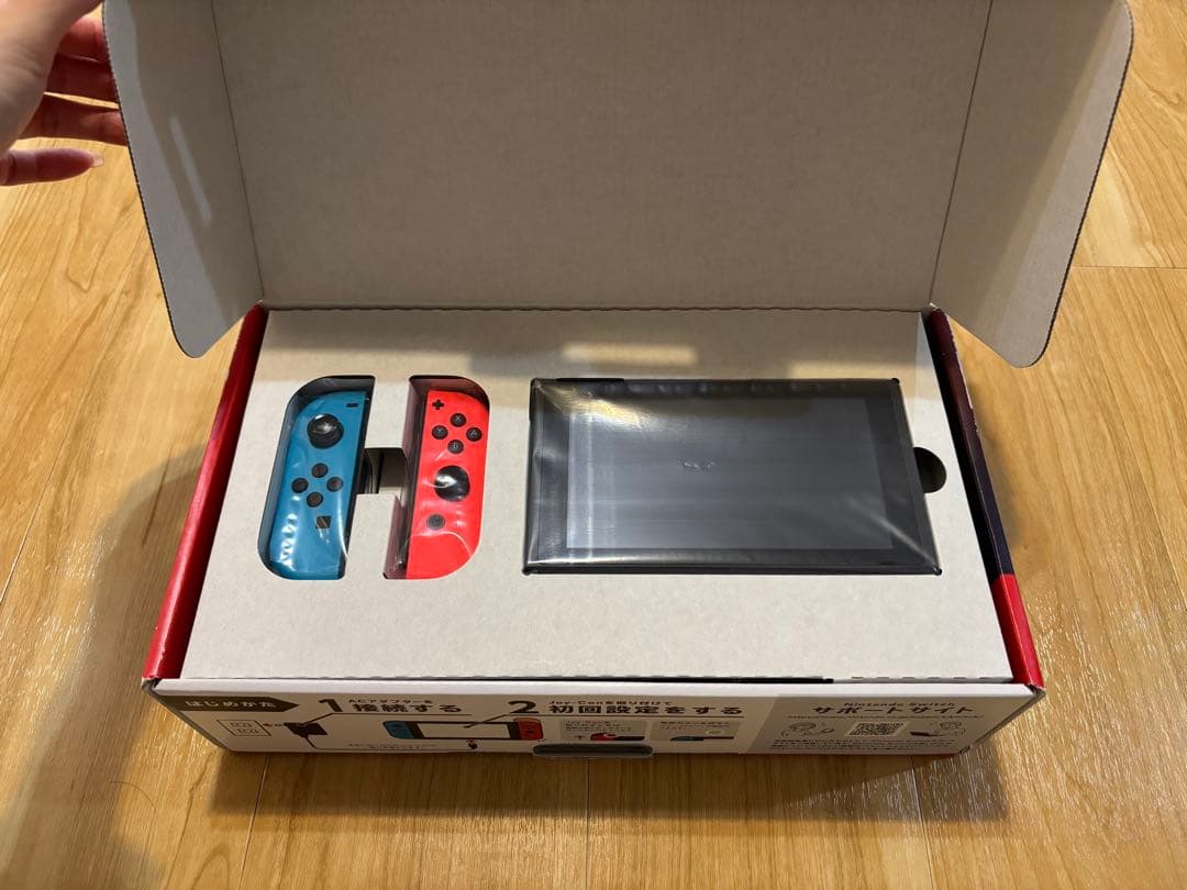 【新品】Nintendo Switch 本体 青/オレンジ Joy-Con付き