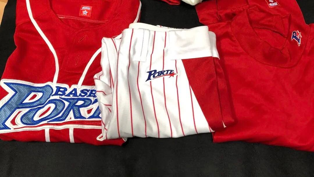 野球スクールポルテのユニフォーム