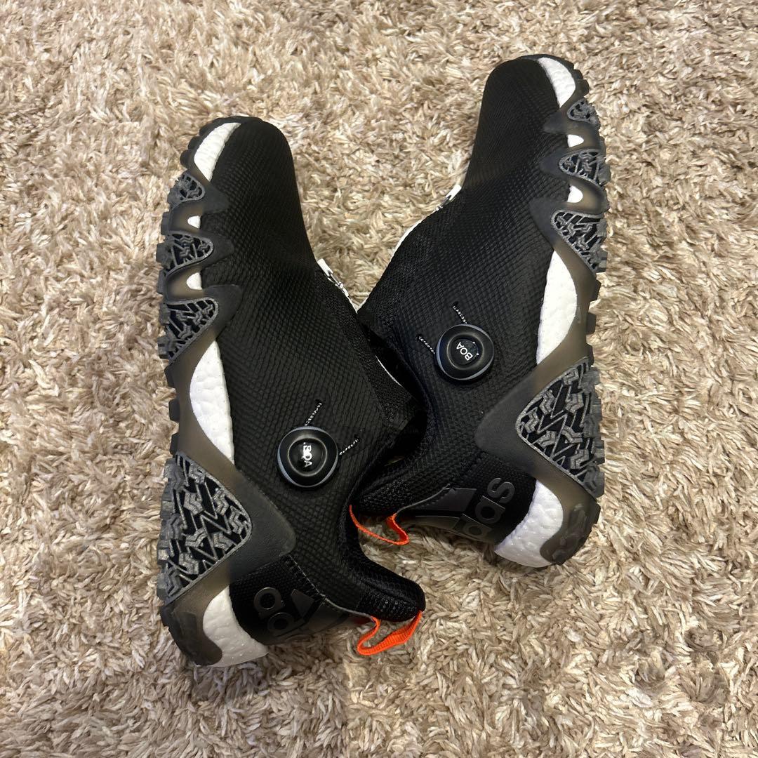 ジッパー付きブラックゴルフシューズ