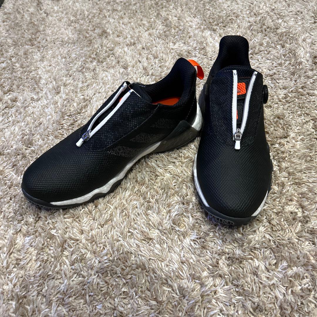 ジッパー付きブラックゴルフシューズ