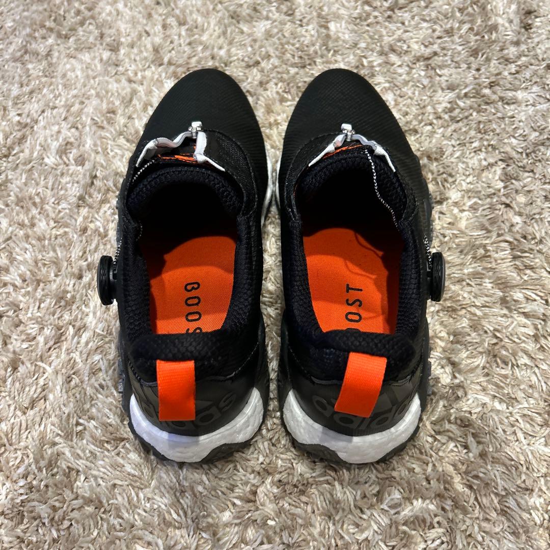 ジッパー付きブラックゴルフシューズ