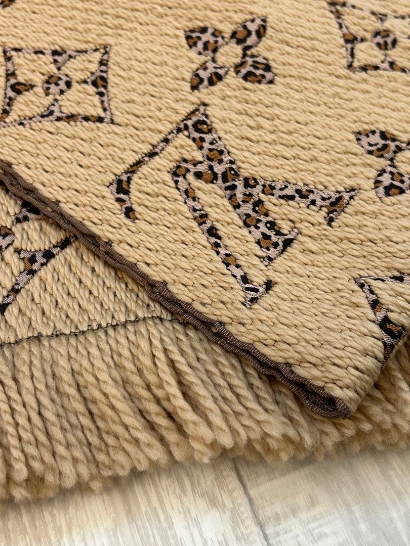 【限定】ルイヴィトンマフラーレオパードエシャルプジャイアントモノグラムジャングル