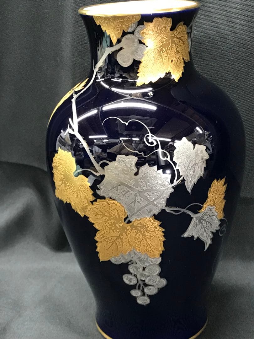 【経年保管品】大倉陶園　瑠璃金触葡萄　花瓶　フラワーベース　瑠璃　葡萄