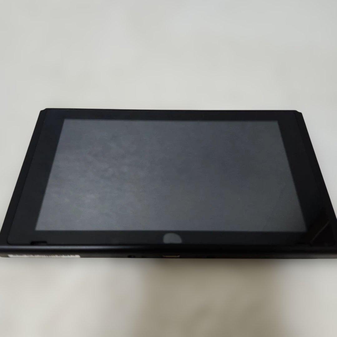 Nintendo Switch本体+　Joy-Conネオンレッド