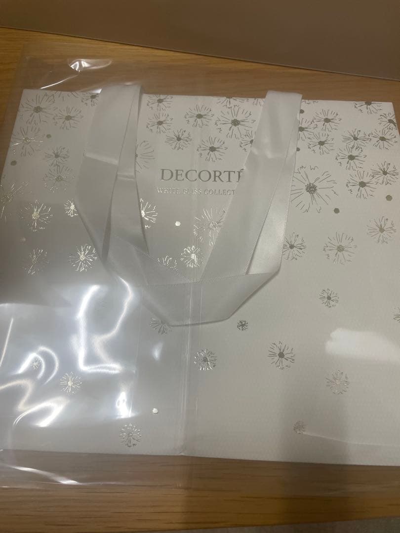 そ*ね様 コスメデコルテ　ホワイトブリスコレクション 　クリスマスコフレ2024