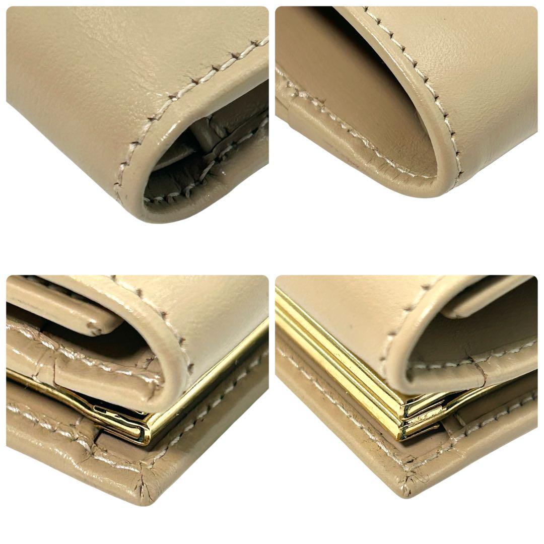 【未使用級】Salvatore Ferragamo 二つ折財布 ガンチーニ BE