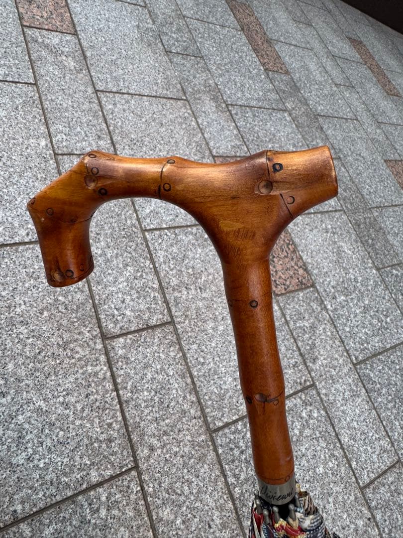 ヴィヴィアン 長傘 竹製ハンドル 美品 オーブ柄