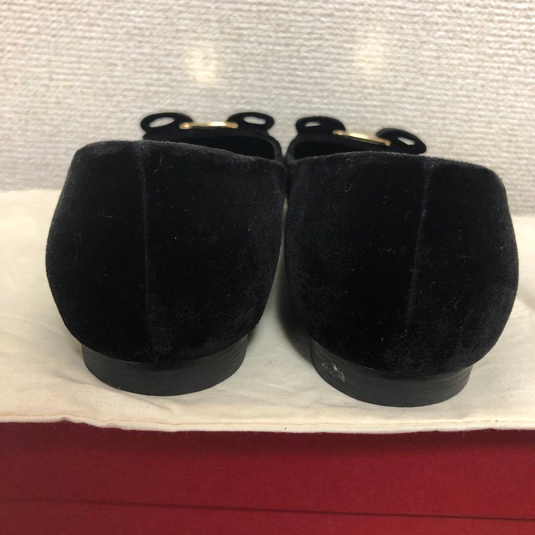 フェラガモ ベロア フラット　VARINA 61/2D パンプス