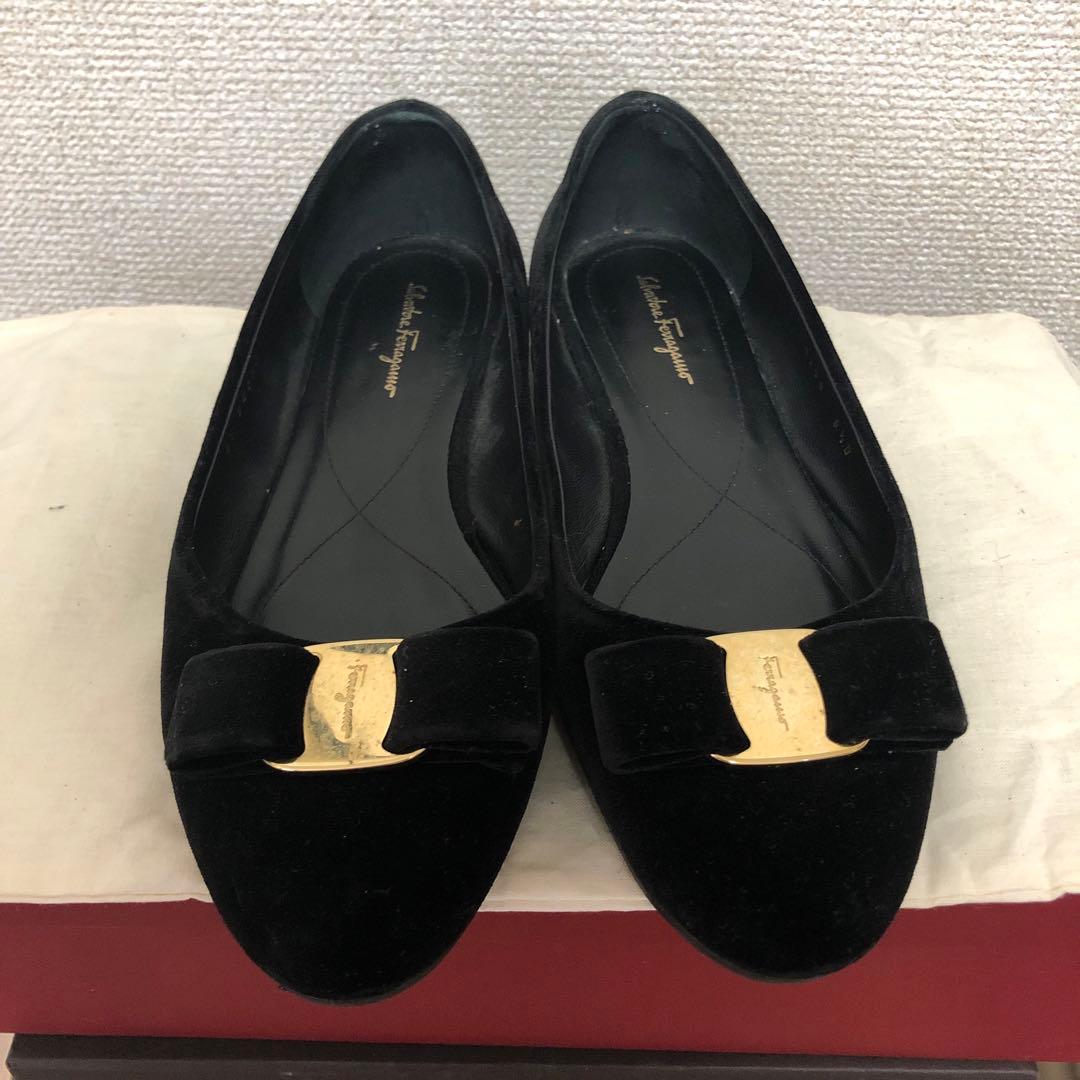 フェラガモ ベロア フラット　VARINA 61/2D パンプス